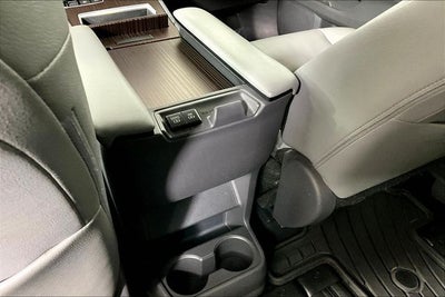 2021 Toyota Sienna XLE 8 Passenger