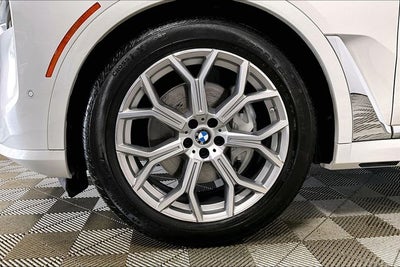 2023 BMW X7 xDrive40i