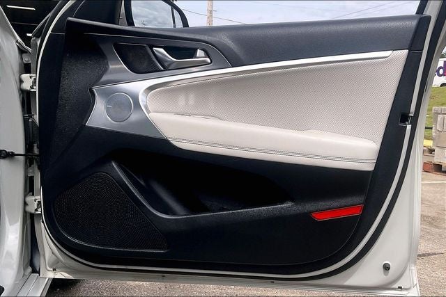 2025 Genesis G70 3.3T Sport Advanced