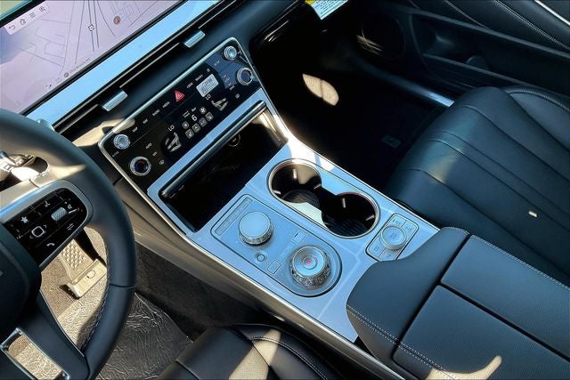 2025 Genesis GV80 2.5T