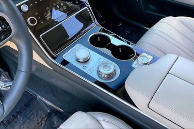 2025 Genesis GV80 2.5T
