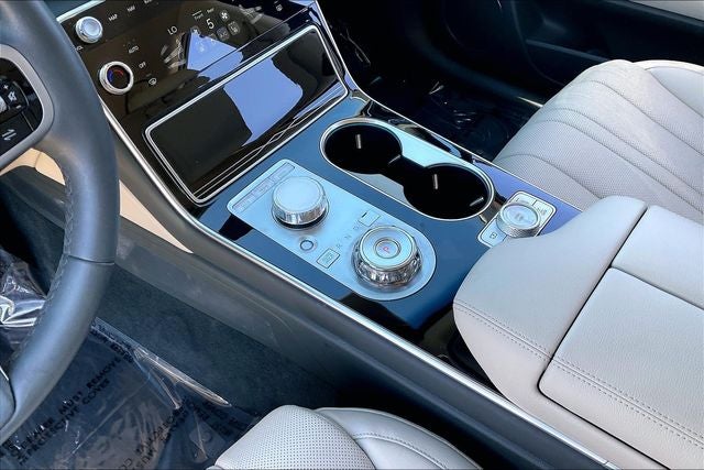 2025 Genesis GV80 2.5T