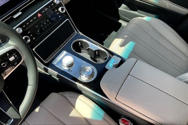 2025 Genesis GV80 2.5T