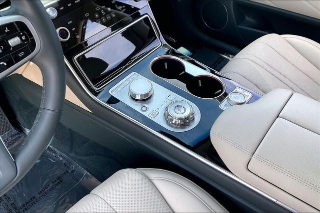 2025 Genesis GV80 2.5T