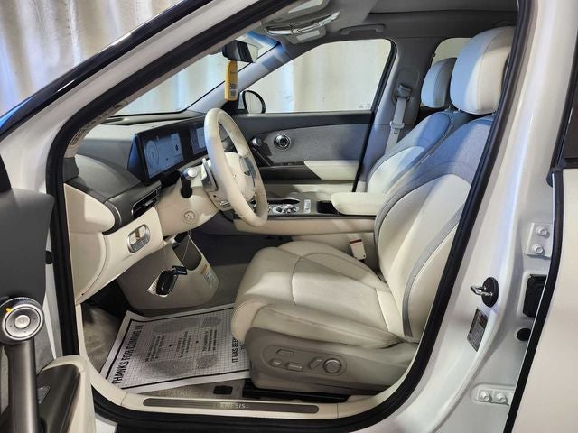 2024 Genesis GV60 Standard