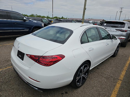2025 Mercedes-Benz C 300 C 300