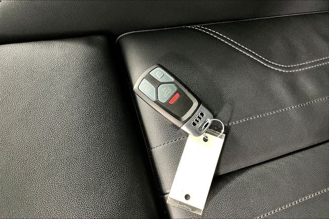 2024 Audi Q5 45 S line Premium quattro