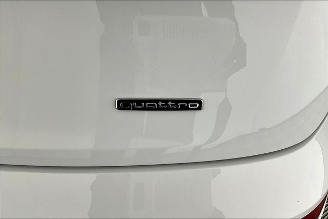 2024 Audi Q5 45 S line Premium quattro