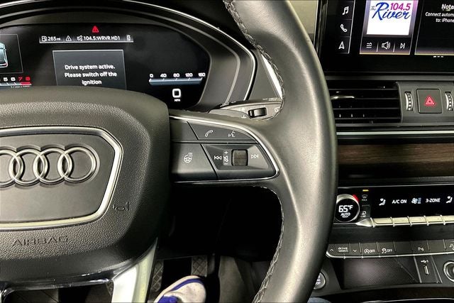 2024 Audi Q5 45 S line Premium quattro