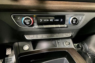 2024 Audi Q5 45 S line Premium quattro