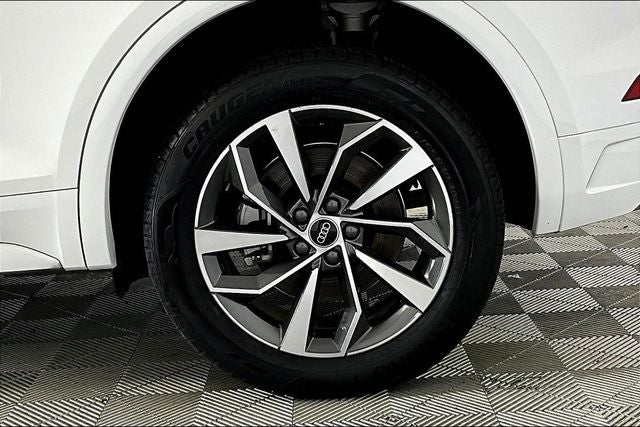 2024 Audi Q5 45 S line Premium quattro