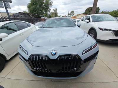 2023 BMW 7 Series 740i