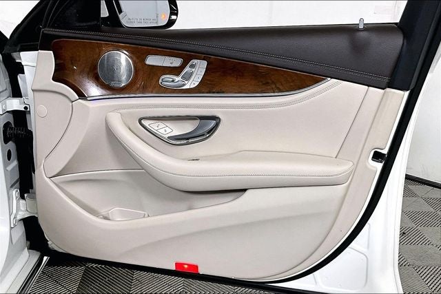 2018 Mercedes-Benz E 300 E 300