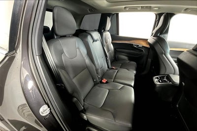2024 Volvo XC90 B6 Plus Bright Theme