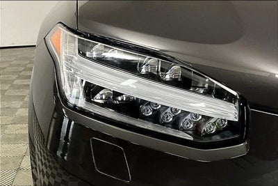 2024 Volvo XC90 B6 Plus Bright Theme