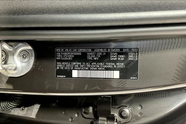 2024 Volvo XC90 B6 Plus Bright Theme