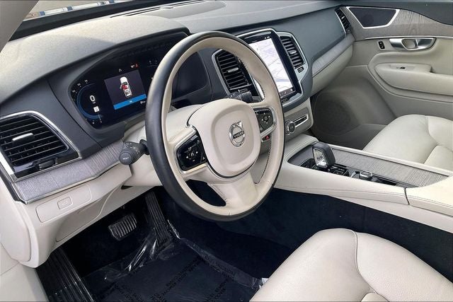 2024 Volvo XC90 B6 Plus Bright Theme