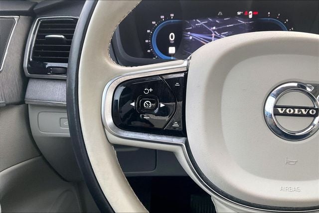 2024 Volvo XC90 B6 Plus Bright Theme