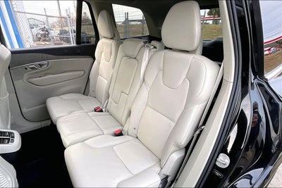 2024 Volvo XC90 B6 Plus Bright Theme