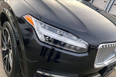 2024 Volvo XC90 B6 Plus Bright Theme