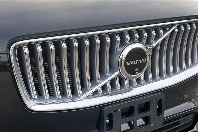2024 Volvo XC90 B6 Plus Bright Theme