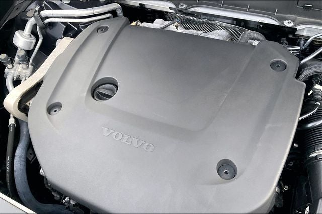 2024 Volvo XC90 B6 Plus Bright Theme