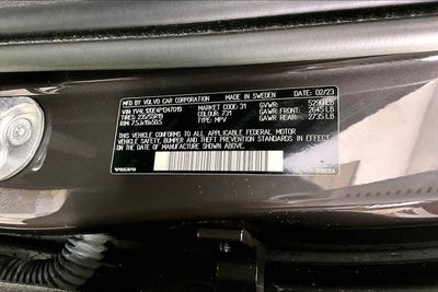 2023 Volvo XC60 B5 Plus Bright Theme