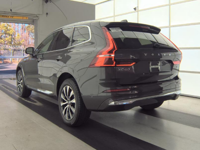 2023 Volvo XC60 B5 Plus Bright Theme