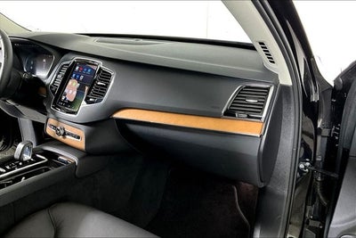 2024 Volvo XC90 B5 Plus