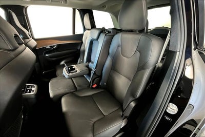 2024 Volvo XC90 B5 Plus