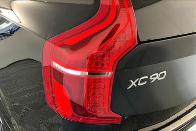 2024 Volvo XC90 B5 Plus