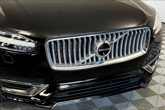 2024 Volvo XC90 B5 Plus