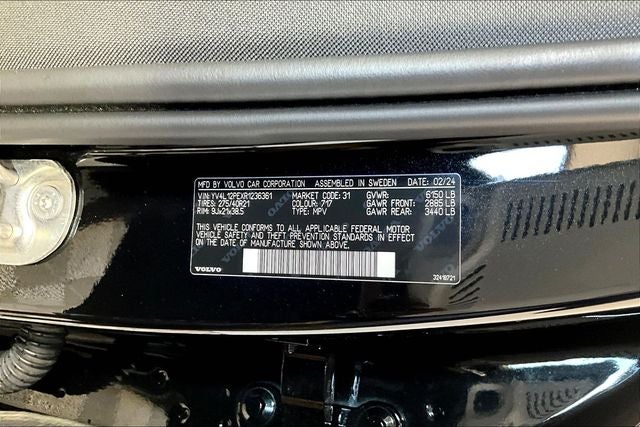 2024 Volvo XC90 B5 Plus