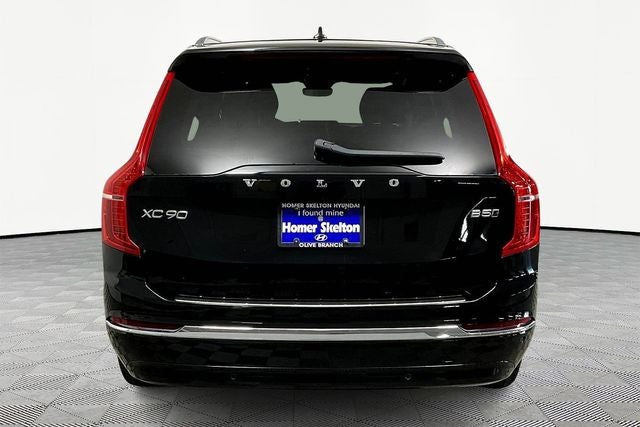 2024 Volvo XC90 B5 Plus