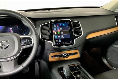 2024 Volvo XC90 B5 Plus