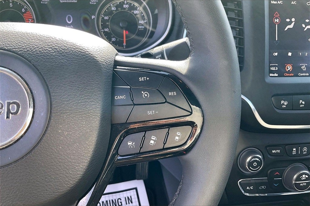 2023 Jeep Cherokee Altitude