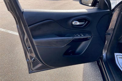 2023 Jeep Cherokee Altitude