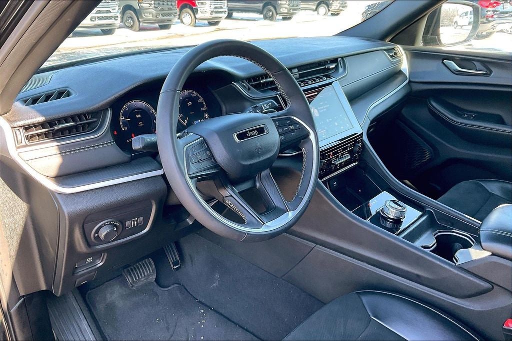 2024 Jeep Grand Cherokee L Altitude