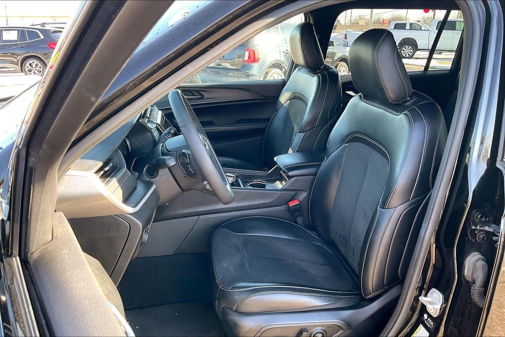 2024 Jeep Grand Cherokee L Altitude