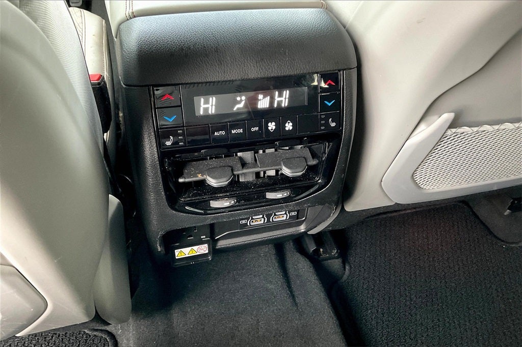 2021 Jeep Grand Cherokee L Summit