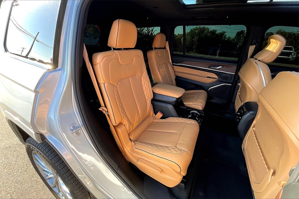 2023 Jeep Grand Cherokee L Summit