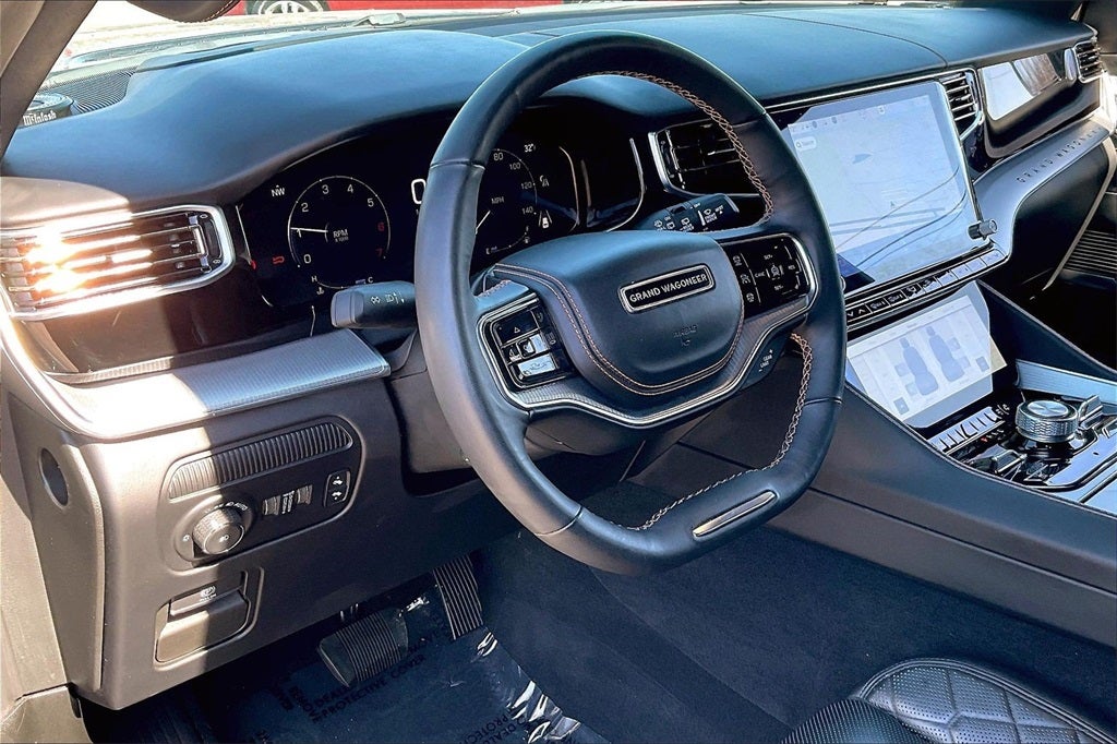 2023 Jeep Grand Wagoneer L Series III