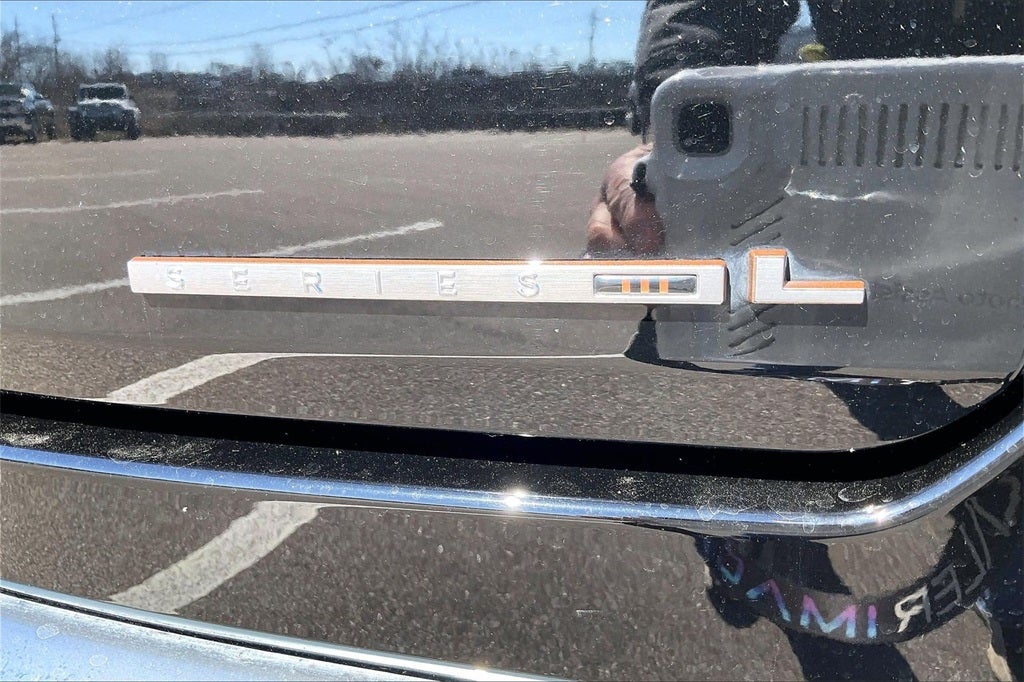 2023 Jeep Grand Wagoneer L Series III