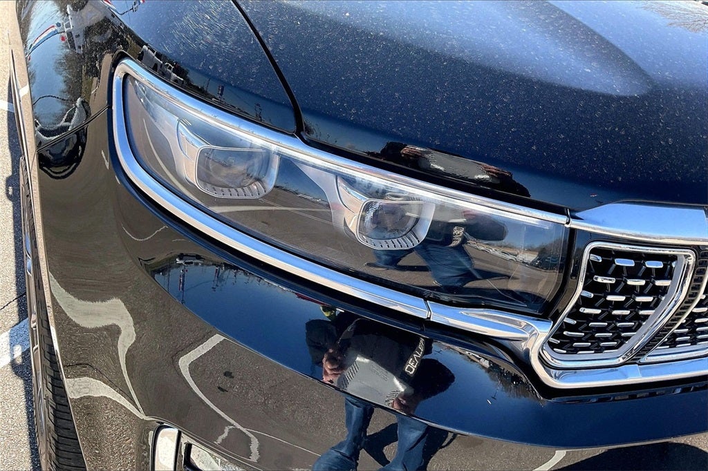 2023 Jeep Grand Wagoneer L Series III