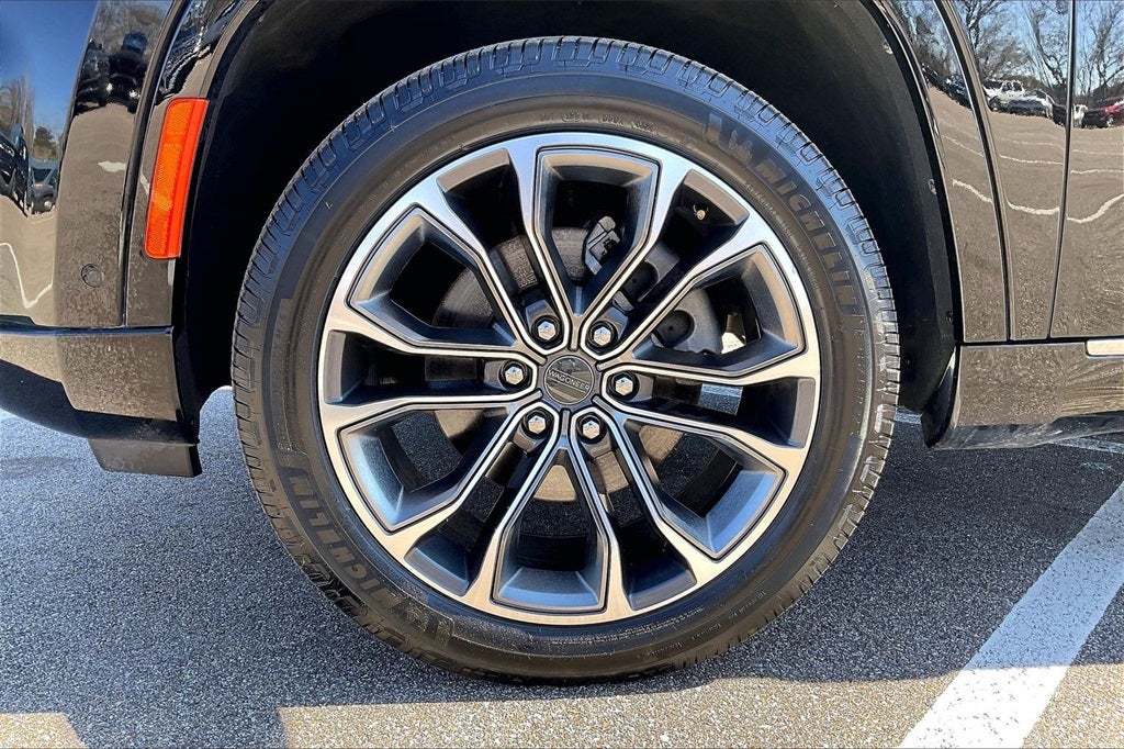 2023 Jeep Grand Wagoneer L Series III