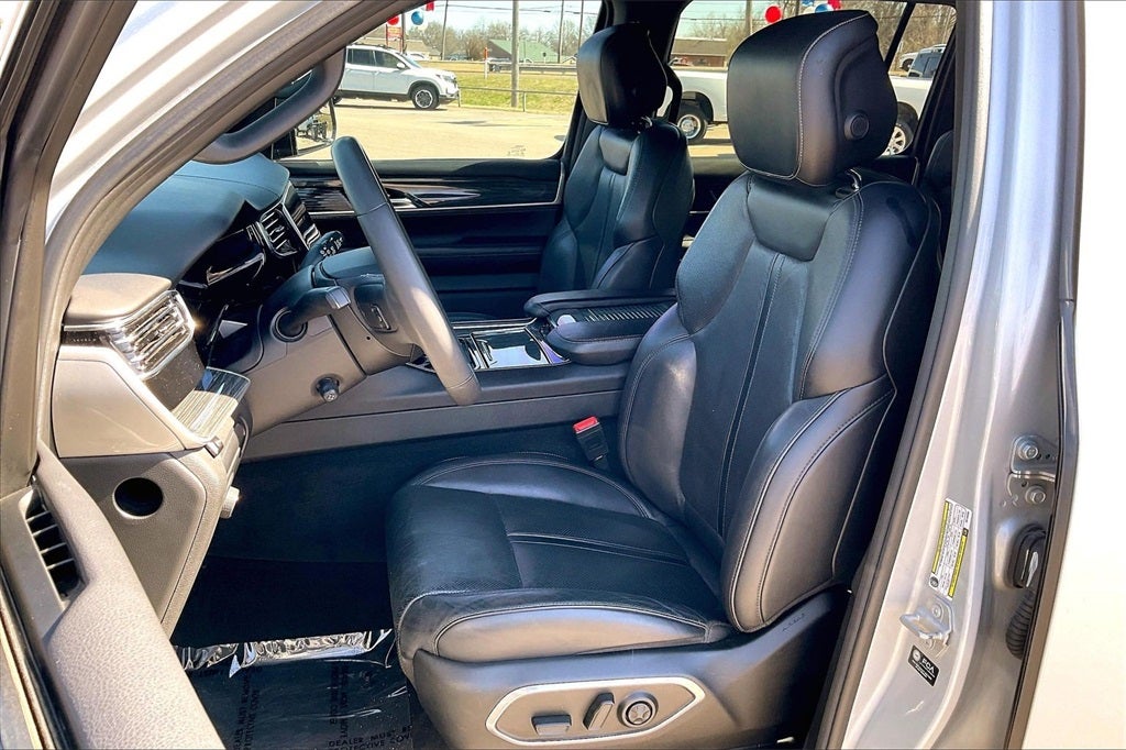 2022 Jeep Wagoneer Series III