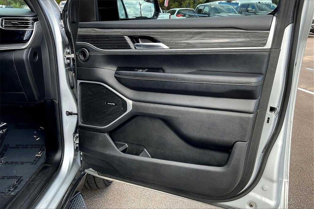 2022 Jeep Wagoneer Series III