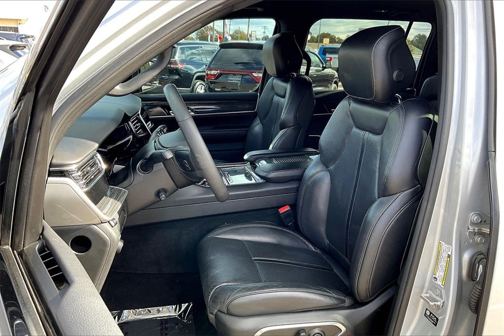 2022 Jeep Wagoneer Series III