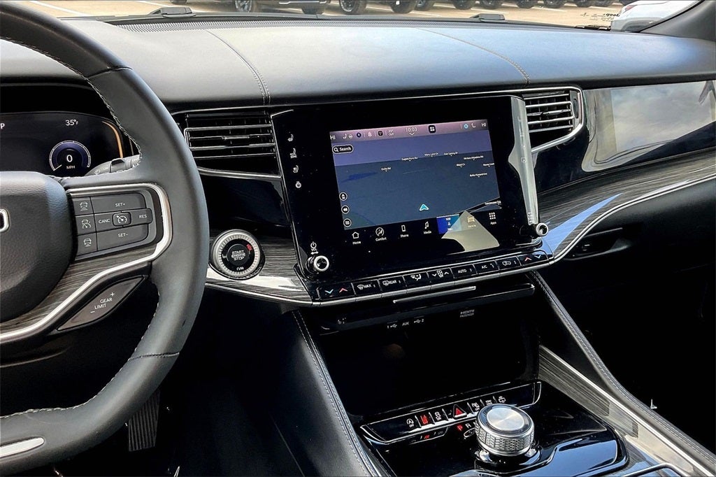 2022 Jeep Wagoneer Series III