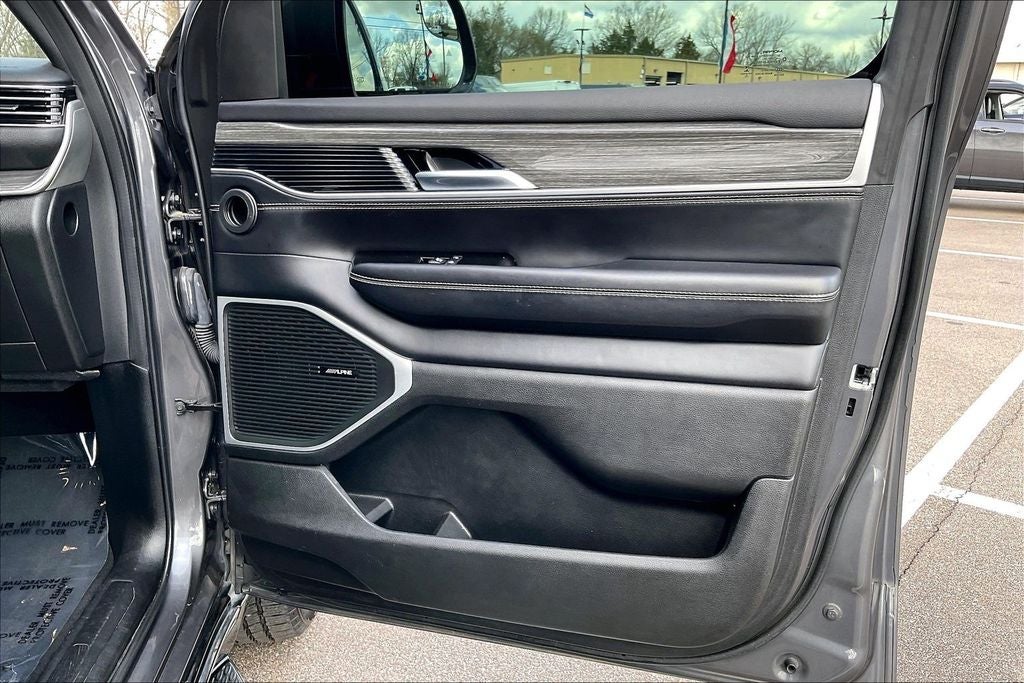 2022 Jeep Wagoneer Series III